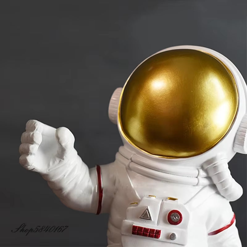 Modern Astronaut Table Lamp Art Deco Resin Lamp Table Bedroom Lamp Creative Living Room Loft Decoration Space Man Desk Light LED